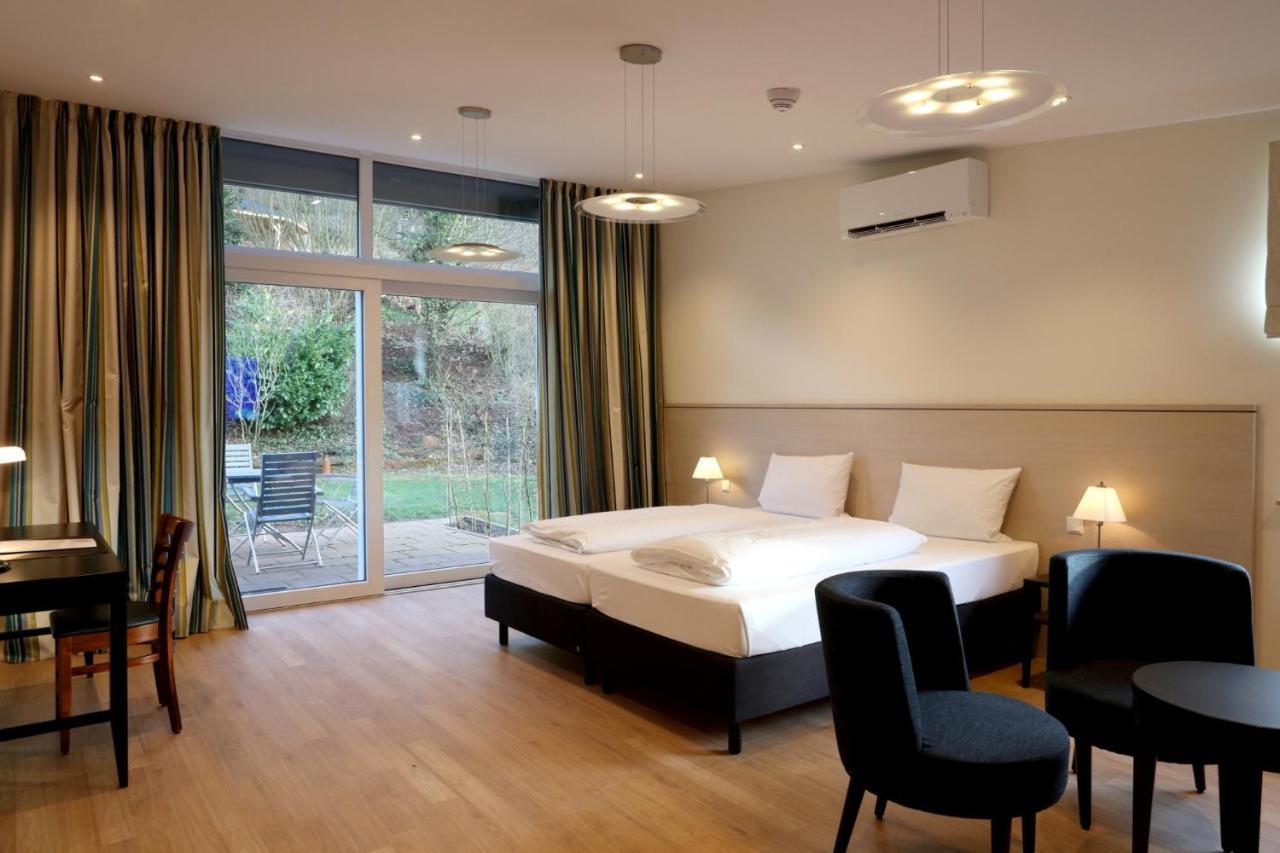 Villa Waldfrieden - Design Trifft Budget Annweiler am Trifels Esterno foto